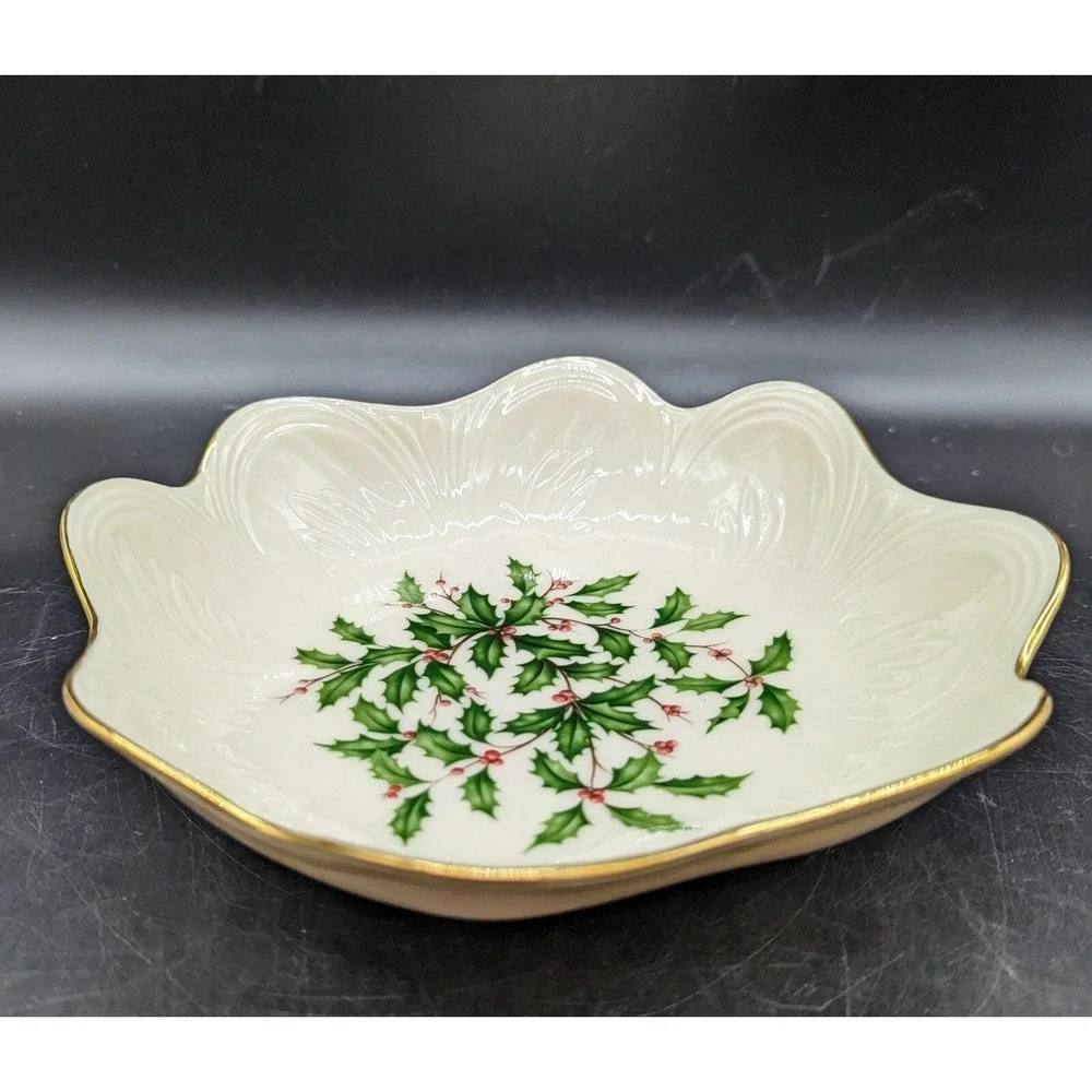 Vintage Lenox Christmas Holiday Holly Berry Square Candy Nut Bowl 7